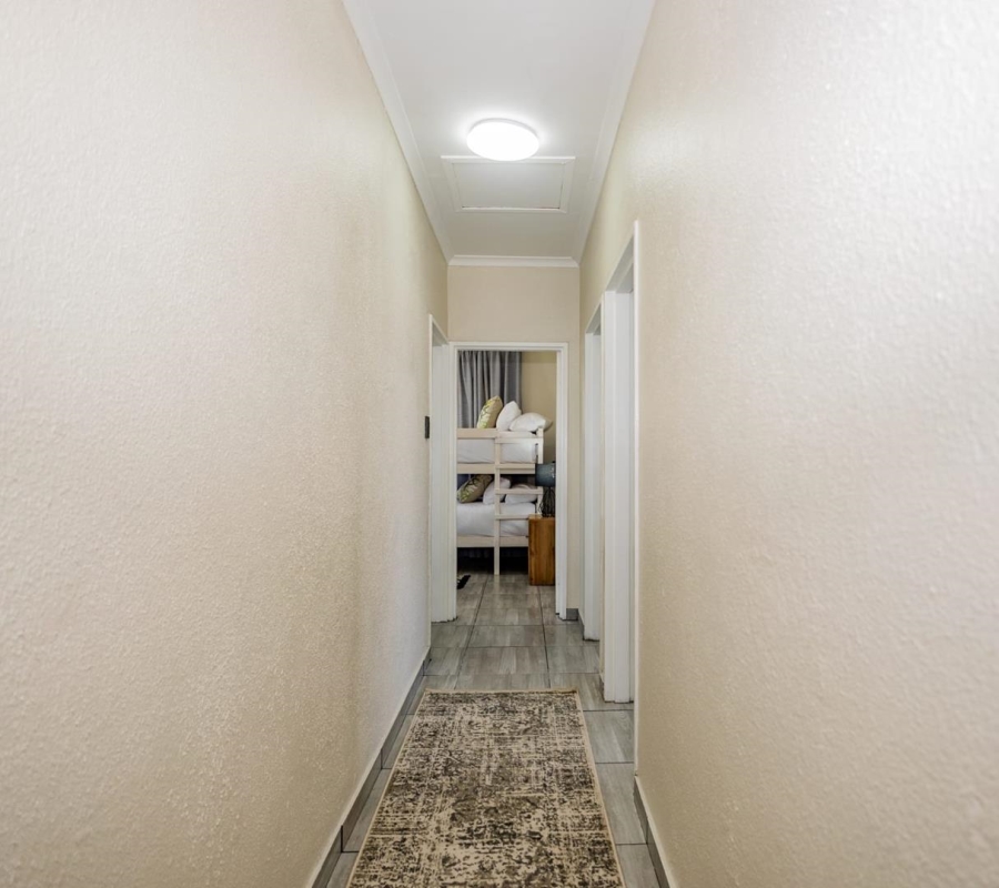 To Let 3 Bedroom Property for Rent in Protea Heights Western Cape